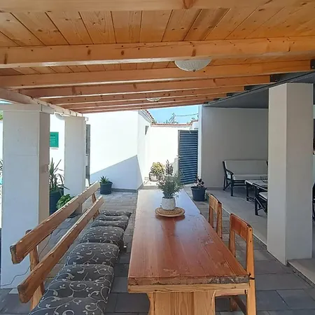 Vakantiehuis Amazing In With Kitchenette